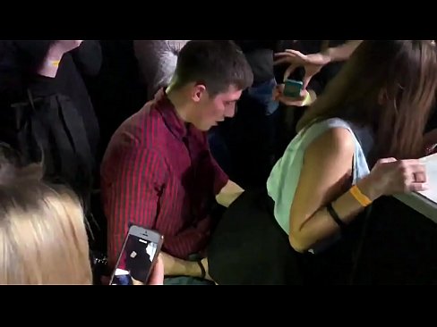 ❤️ Sex nyata dina nightclub Rusia. gadis Rusia 18 taun heubeul dina anus jeung heunceut fucked di nightclub a ❤ video porno dina su.xxxpornimages.ru ❌❤